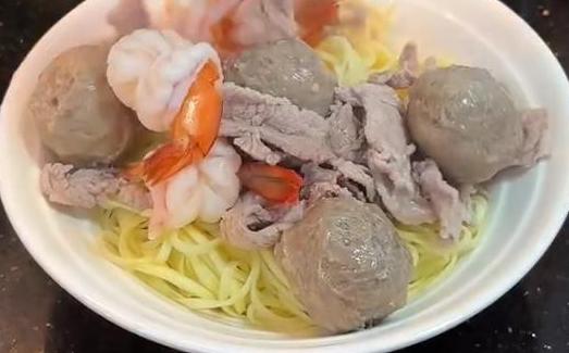 Shantou Food Guide: What to Eat & How to