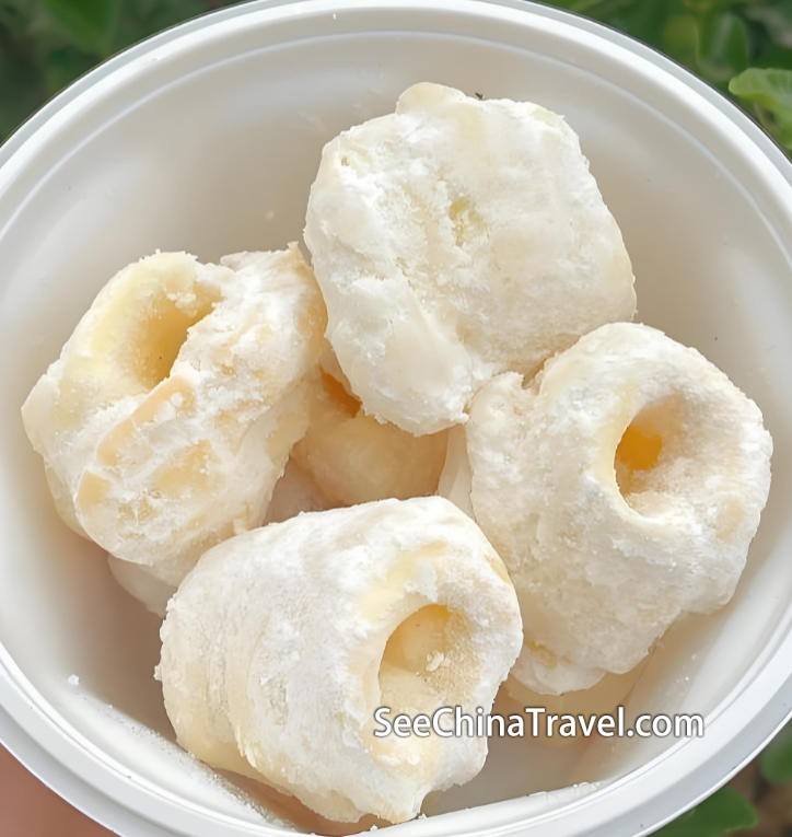 White sugar cake