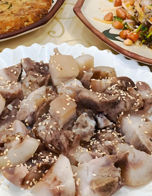 Jun'an steamed pig Shunde traditional food