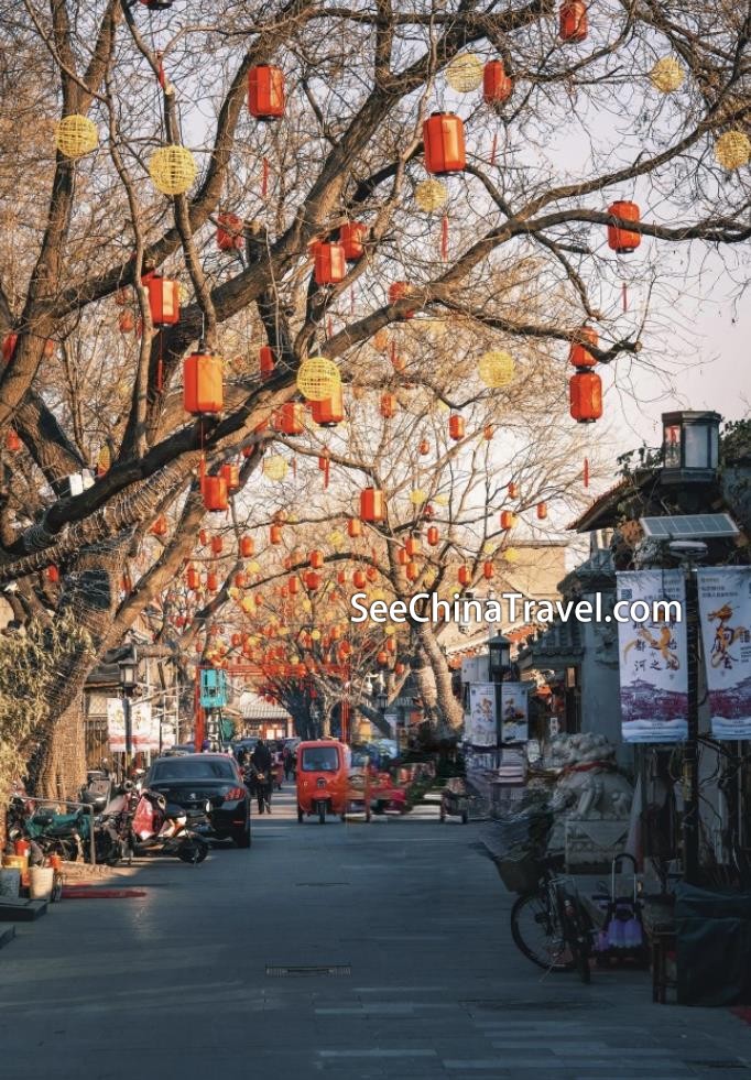 Traditional Beijing hutong street experience