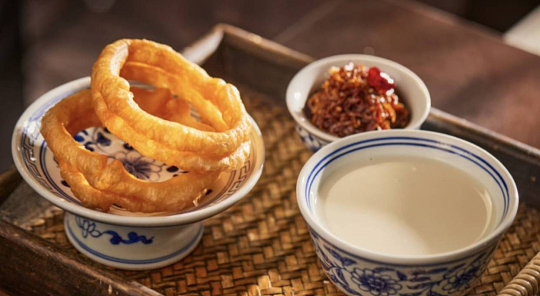 Fermented Soybean Milk & Fried Ring